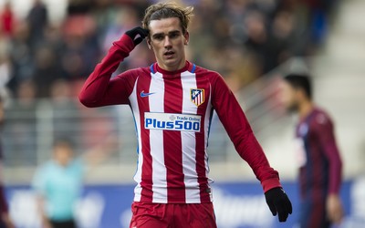 亚投国际热评-C罗突破造点并冷静罚入球门上角展现领袖气质