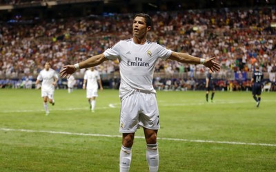 亚投国际动态-乌克兰队更衣室赛后气氛热烈